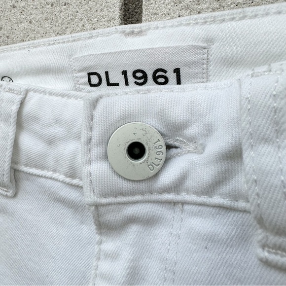 DL1961 Florence Instasculpt Cropped Jeans in Porcelain White - Picture 10 of 12